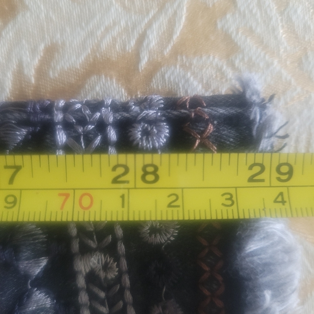 Charlie B Straight Leg Ankle Jeans - Picture 9 of 9
